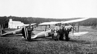 The opening of the airport in 1933 Hattfjelldal Airport 1933.png