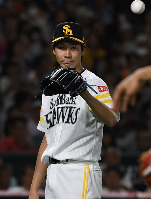 Hawks' starter Shota Takeda pitched seven innings of one-run ball to earn a win in Game 2.