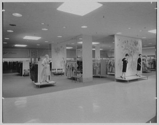 File:Higbee Department Store, business in Cleveland, Ohio. LOC gsc.5a27695.tif