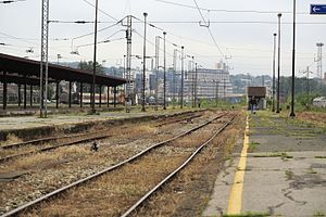 Oberleitung: Versorgung, Fahrdraht, Masten