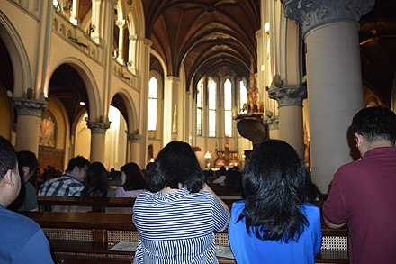 Ibadah misa umat Katolik di Gereja Katedral Jakarta