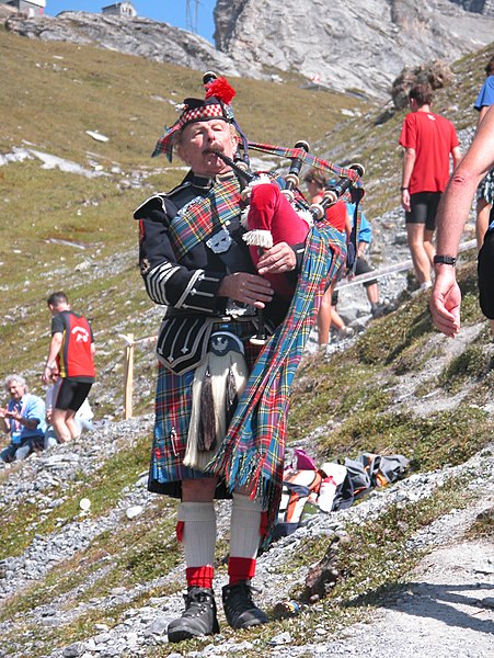 File:Jungfrau-Marathon 2006 027.jpg