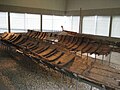 Ein möglicherweise historischer Zubringer zur Via Claudia Augusta: die Überreste römischer Donau-Schiffe im Kelten Römer Museum von Manching, etwa 100 nach Christus
