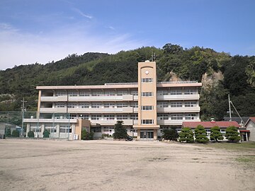 ファイル:Kitagi_junior_high_school1.jpg