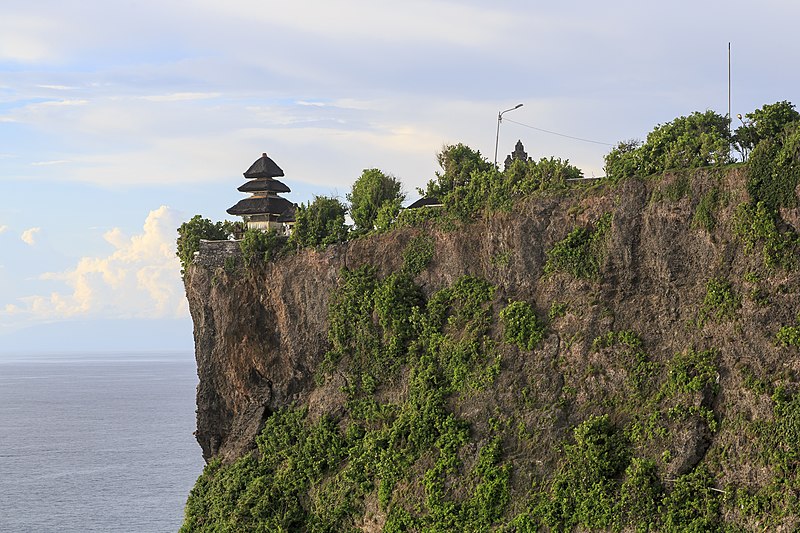 File:Kuta Bali Indonesia Pura-Luhur-Uluwatu-03.jpg