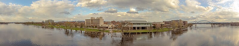 File:La Crosse flood Riverside Park 3.jpg