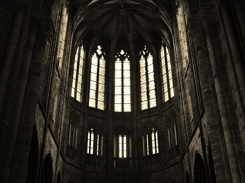 File:Le Mont-Saint-Michel Abbaye de Mont-Saint-Michel Abbatiale Innen Chor 2.jpg