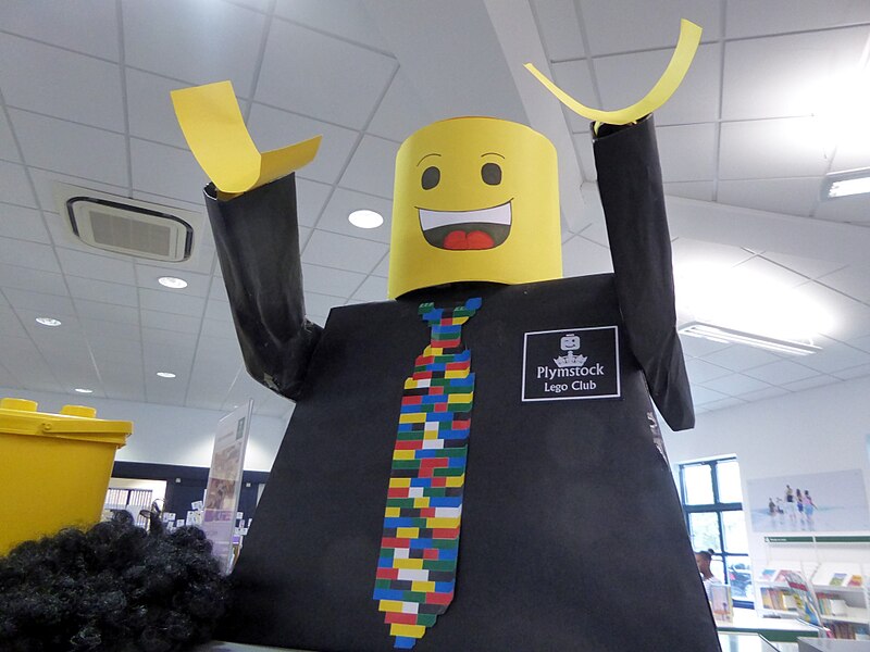 File:Lego (43636042184).jpg