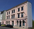 Apartment house designed in closed development