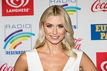 Lena Gercke - 2018082200214 2018-03-23 ​​Radio Regenbogen Award 2018 - Sven - 1D X MK II - 0838 - AK8I0569.jpg