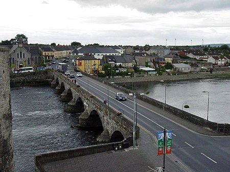 ไฟล์:Limerick - Thomond Bridge - geograph.org.uk - 331738.jpg