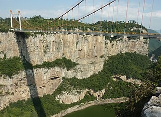 <span class="mw-page-title-main">Luojiao River Bridge</span> Bridge crossing Luojiao River in Guizhou, China