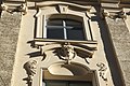 Fassade mit Maskaron und Pilaster