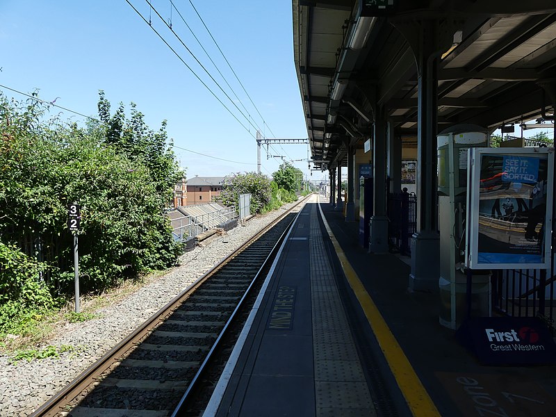 File:Maidenhead station 20th June 2022 18.jpg