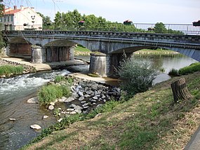 Maubourguet (Hautes-Pyr, Fr) pont sur l'Echez.JPG