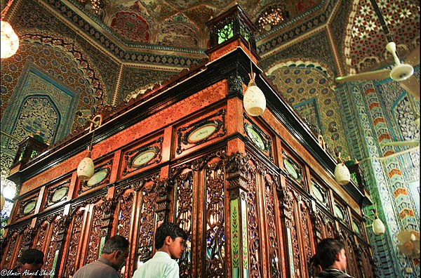 The shrine's inner sanctum is the site of the poet's tomb.