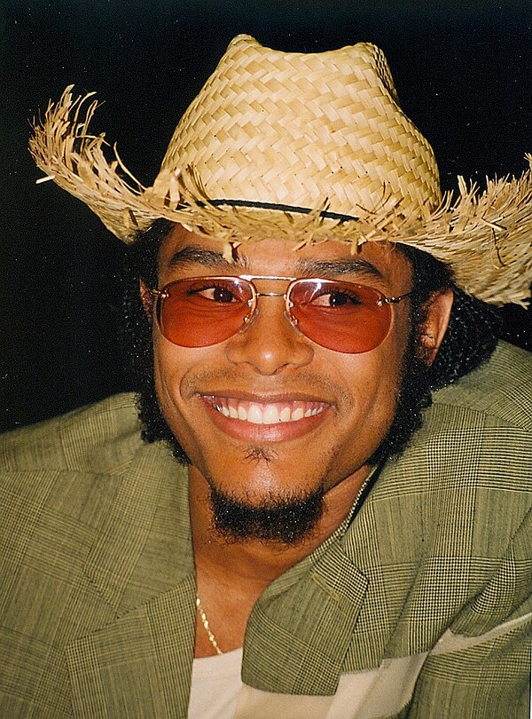 Maxwell in 1998