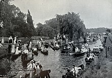 Molesey Lock c1897 Molesey Lock c1897.jpg