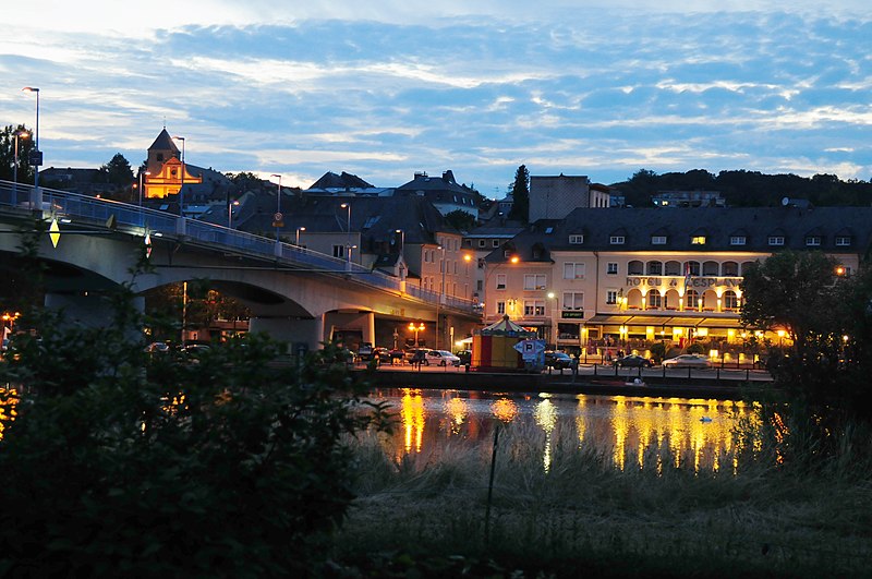 File:Mosel river bridge at Remich Luxemburg by night, as seen from the German side - panoramio.jpg