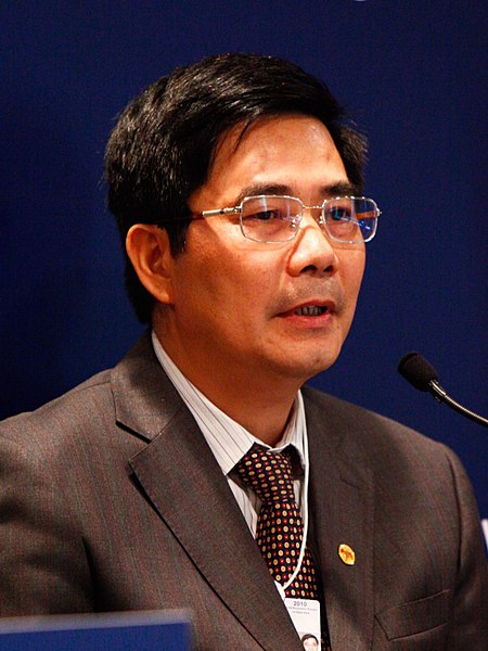 Tập_tin:Mr._Cao_Duc_Phat.jpg