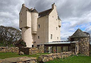<span class="mw-page-title-main">Muckrach Castle</span> Tower house, Scotland