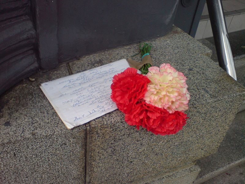 File:Murder Memorial Queen Street 02.jpg