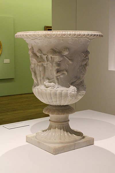 File:Musée d'arts de Nantes - 143 - Vase Borghèse, Anonyme, copie 18e siècle.jpg