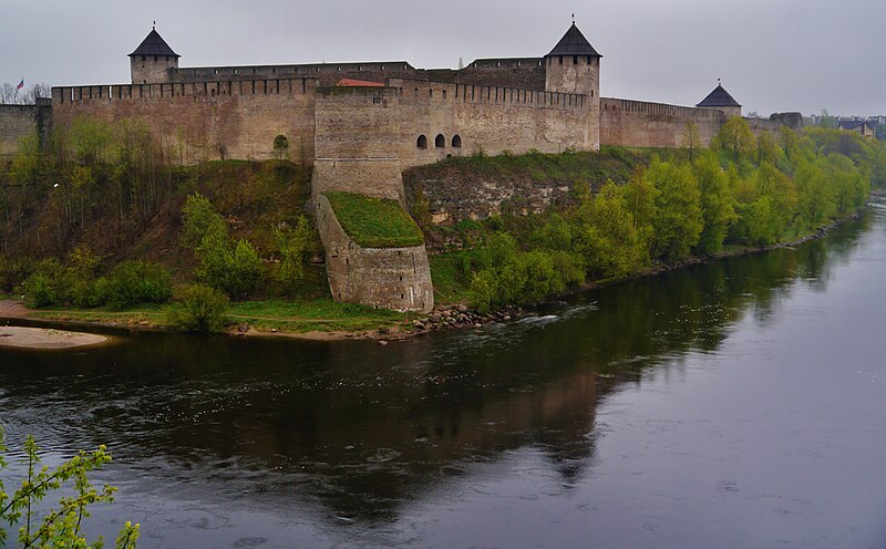 File:Narva Festung Iwangorod 6.JPG