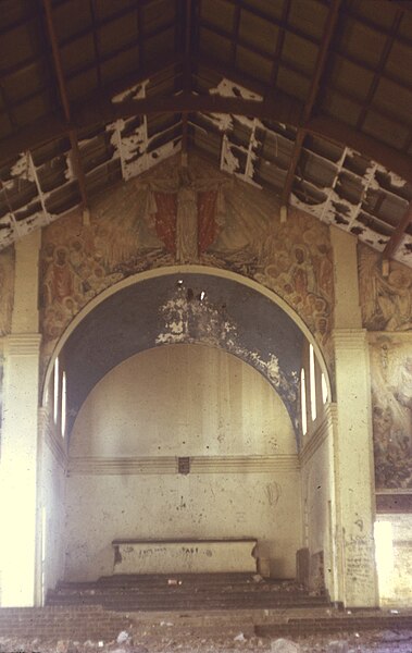 File:Nave of Christ the King, Sophiatown, 1972.JPG