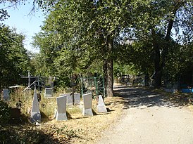 Nizhne-Gnilovskoe cemetery.jpg
