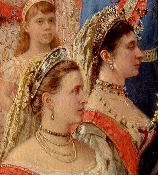 File:Olga and her mother Sanny.jpg