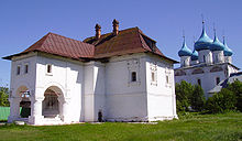 Angyali üdvözlet-székesegyház (1700) és Oparin háza (XVII. század vége)