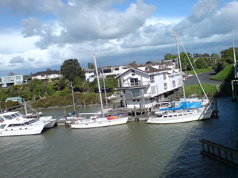 File:Panmure Bridge Marine Is Steep Place.jpg