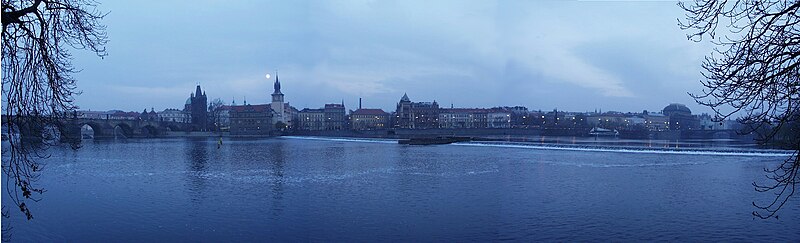 Panoramic views of Prague 2000 by RaBoe.jpg