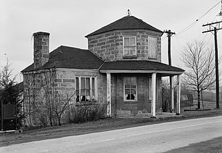 <span class="mw-page-title-main">Petersburg Tollhouse</span> Historic tollhouse in Pennsylvania, United States