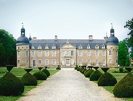 Pierre de Bresse - château du XVIIe.JPG