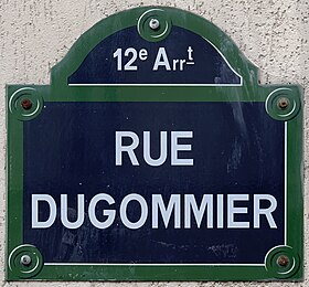 Voir la plaque.