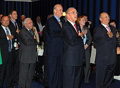 Fred Thompson, Mike Long, and D'Amato in 2007. Pledge of Allegiance (1618095351).jpg