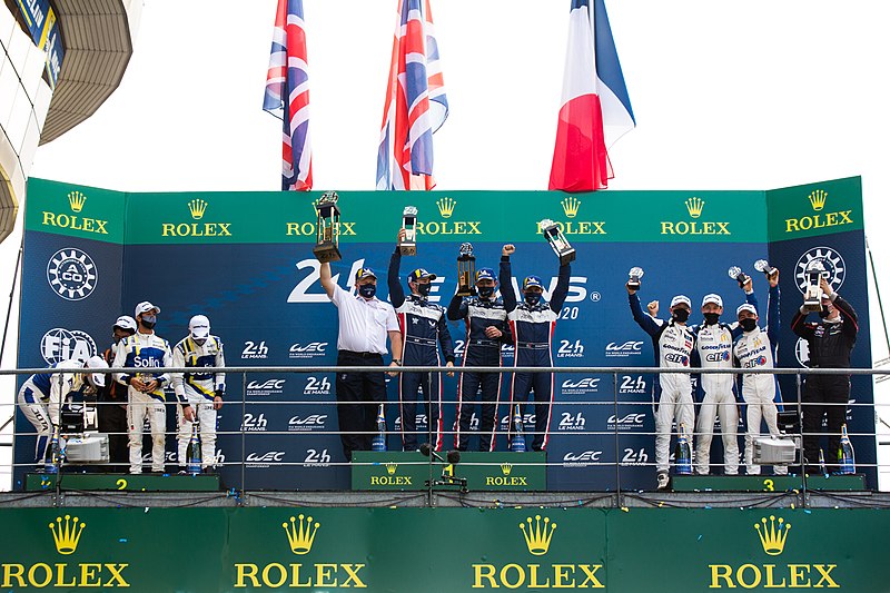 File:Podium de la catégorie LMP2 à l'issue des 24 Heures du Mans.jpg