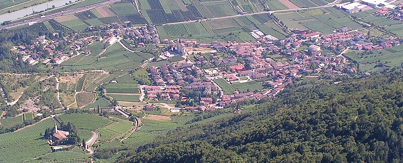 File:Pomarolo.jpg