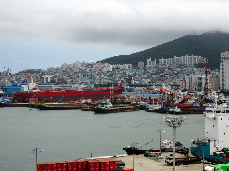 File:Port at Yeongdo.png