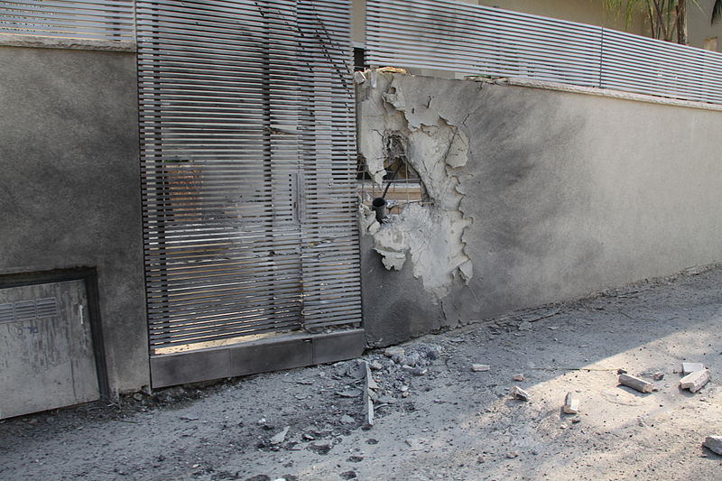 File:Qassam rocket hits Sederot, Nov 2012.jpg