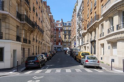 Comment aller à Rue Fantin Latour en transport en commun - A propos de cet endroit