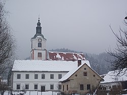 Centrum města Ruše s kostelem