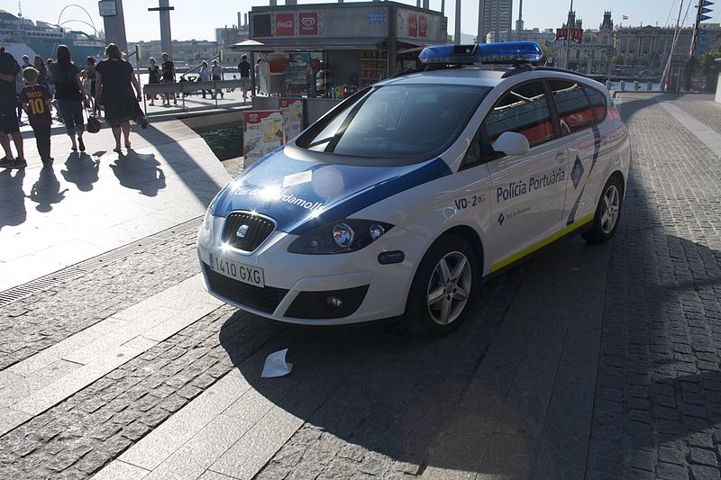 File:SEAT Altea XL facelift port police car.jpg