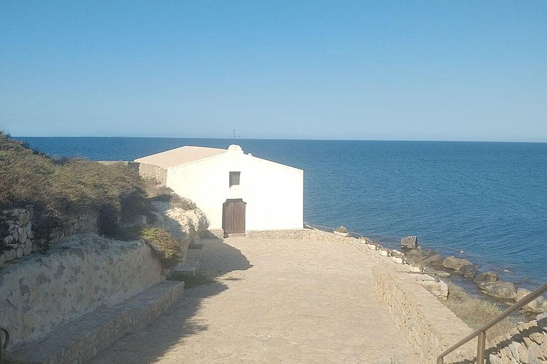 Chiesette di San Gavino a mare e Santu Bainzu ischabizzaddu