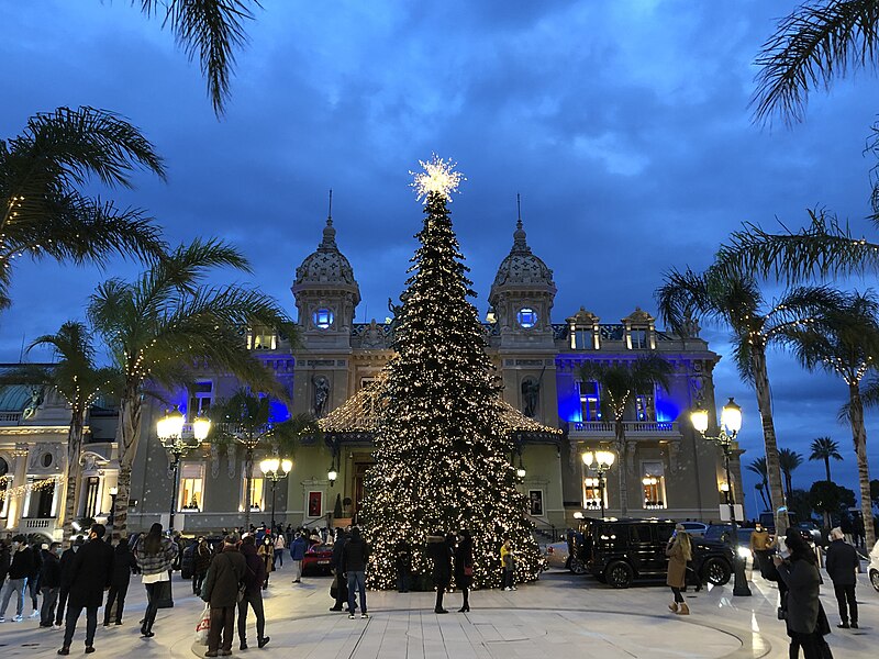 File:Sapin Monaco 2020.jpg