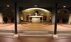 Scavi di santa reparata sotto il duomo di firenze, 06 absidi e altare.JPG