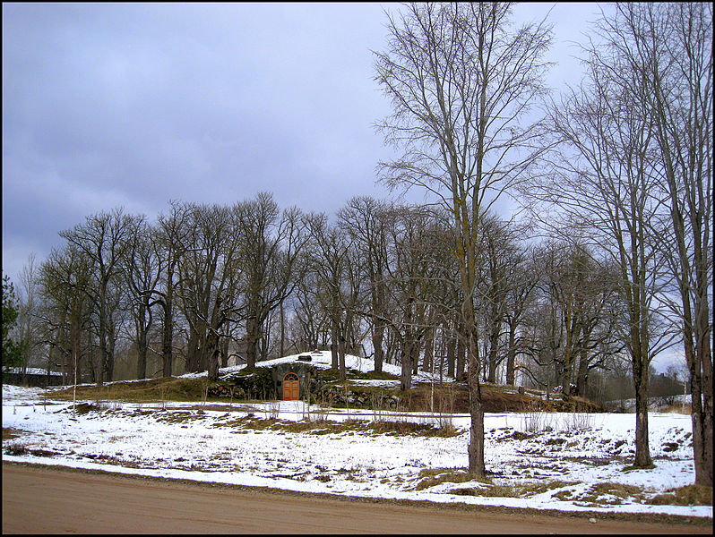 File:Sepulchre - panoramio.jpg