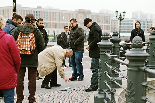 Shell game in Berlin